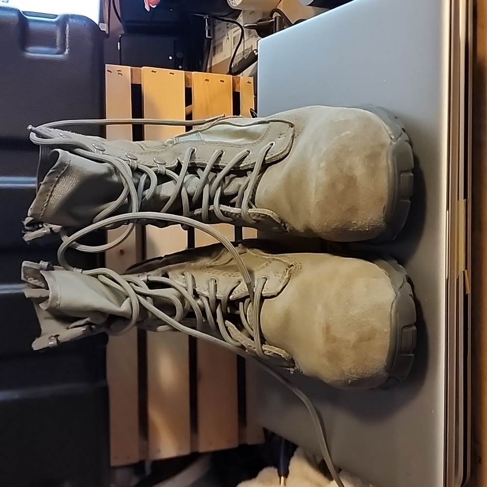 Belleville Tactical Research Flyweight Boots Composite Toe TR596ZCT